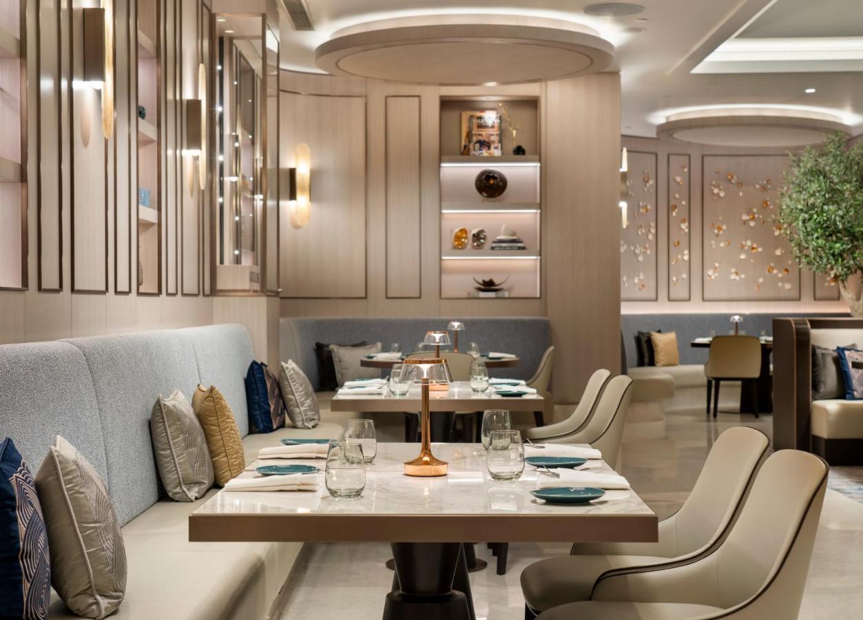 Hotel Address Istanbul Exterior foto The interior of the restaurant